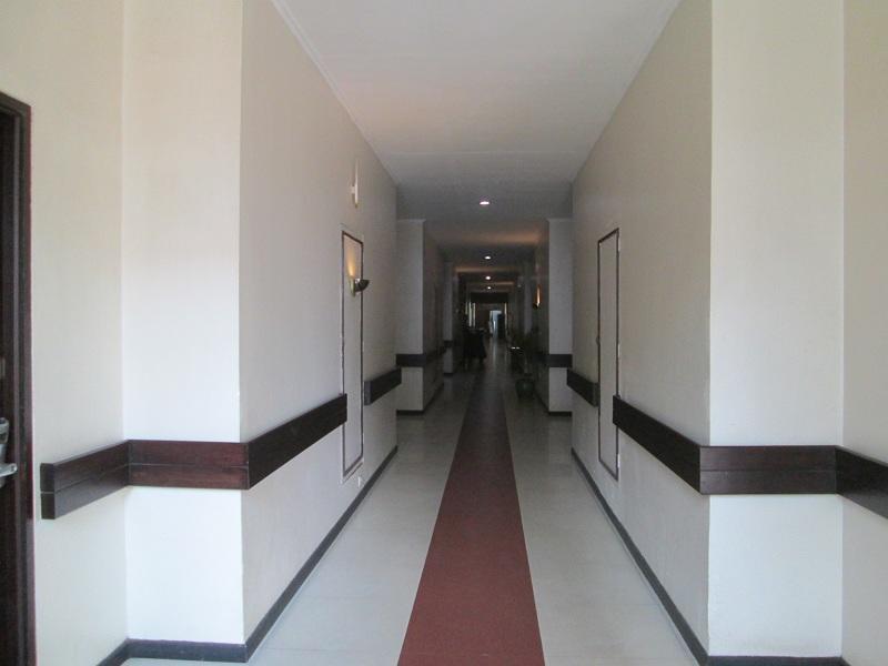 Merpati Hotel Pontianak Buitenkant foto
